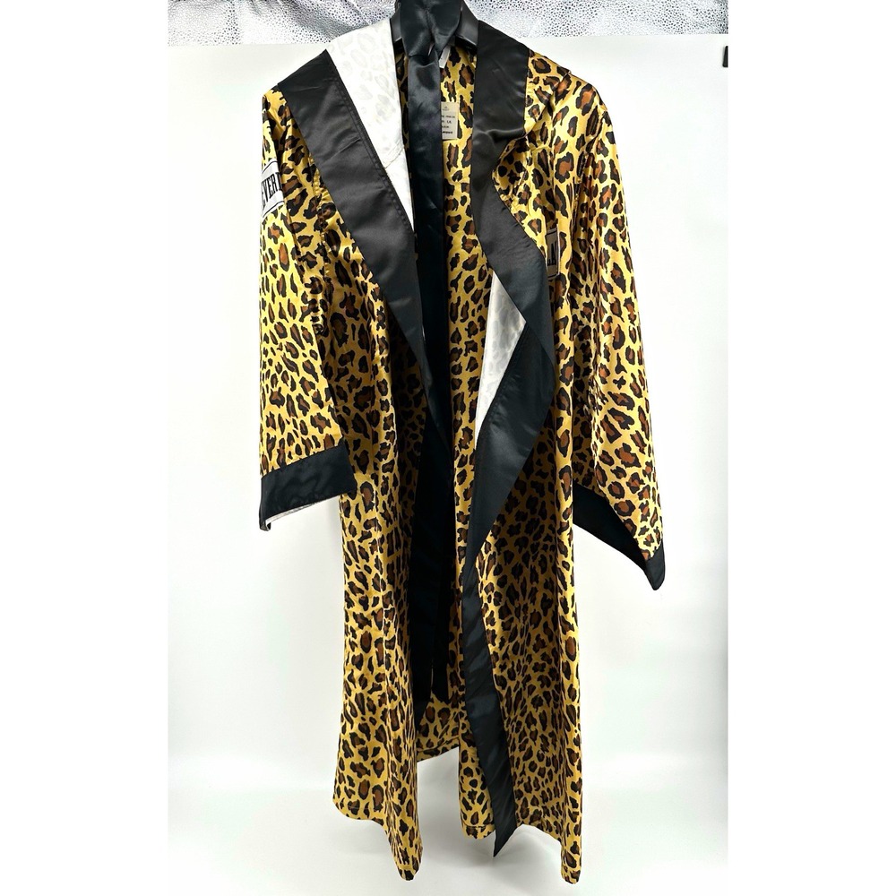 Everlast Supreme Boxing Robe Hooded w/ Belt Size L Leopard/Black Unisex